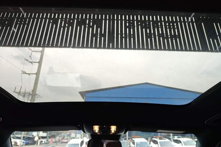 Used Mercedes-Benz GLB 2024 GLB 200 Dynamic Edition Headliner
