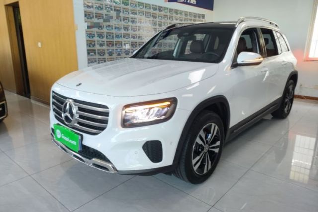 Ojetý Mercedes-Benz GLB 2024 GLB 200 Dynamic Edition