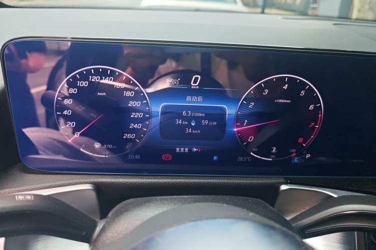 Used Mercedes-Benz GLB 2024-Year Restyled GLB 200 Dynamic Edition Instrument Cluster