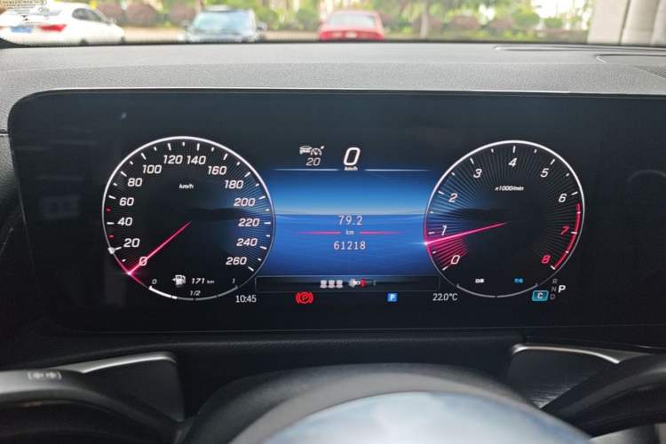 Used Mercedes-Benz GLB 2024 Refresh GLB 220 Dynamic Edition Instrument Cluster