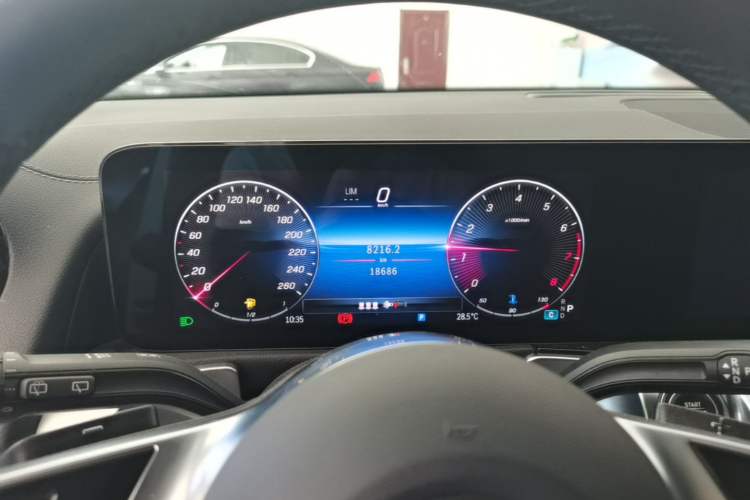 Used Mercedes-Benz GLB 2024 GLB 200 Dynamic Edition Instrument Cluster