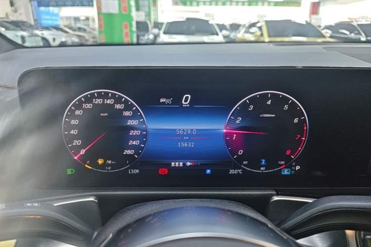 Used Mercedes-Benz GLB 2024 GLB 200 Dynamic Edition Instrument Cluster