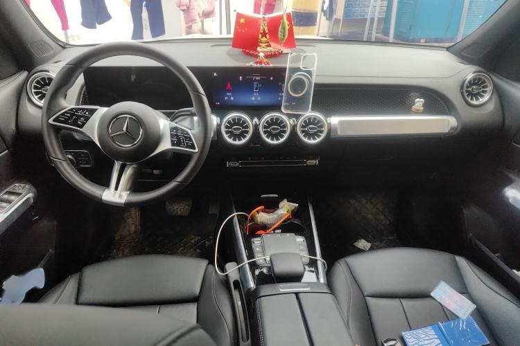 Used Mercedes-Benz GLB 2024 Refresh GLB 220 Dynamic Edition Interior 2