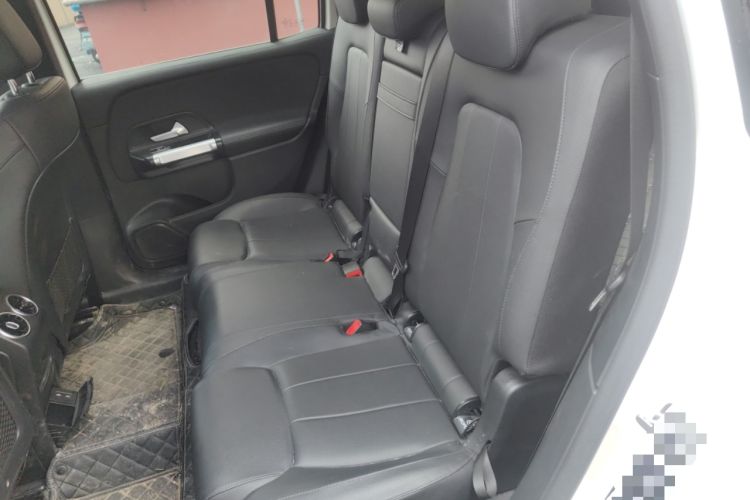 Used Mercedes-Benz GLB 2024 Refresh GLB 220 Dynamic Edition Interior 4