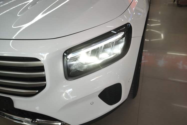 Used Mercedes-Benz GLB 2024-Year Restyled GLB 200 Dynamic Edition Left Front Headlight