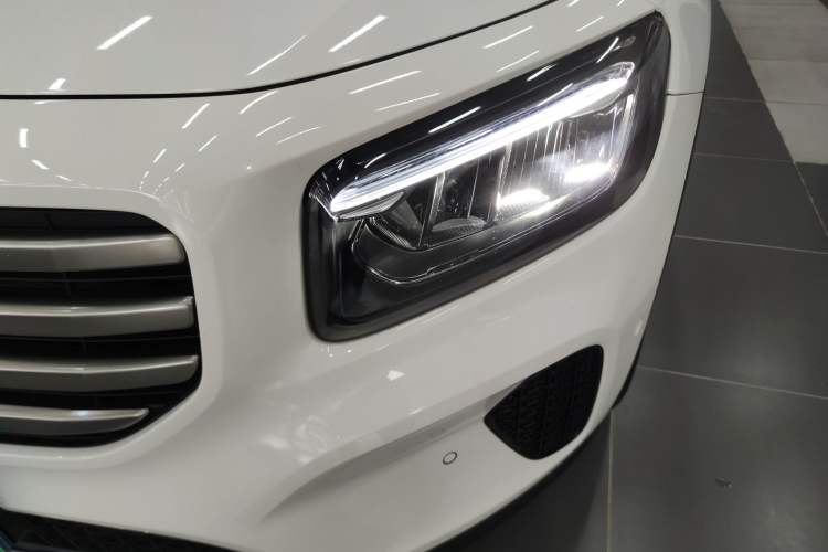 Used Mercedes-Benz GLB 2024 GLB 220 Dynamic Edition Left Front Headlight
