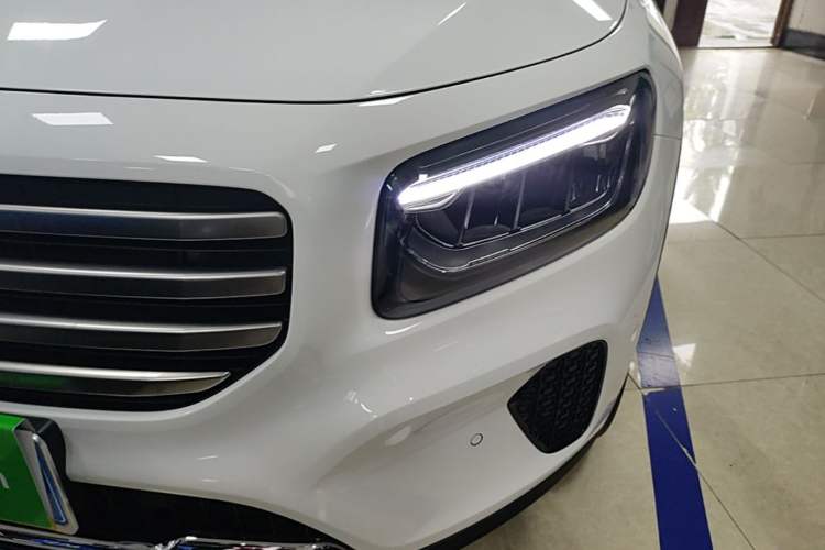 Used Mercedes-Benz GLB 2024 GLB 220 Dynamic Edition Left Front Headlight