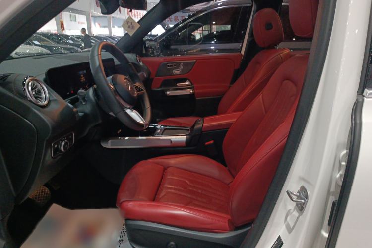 Used Mercedes-Benz GLB 2024 GLB 200 Dynamic Edition Left Front Seat