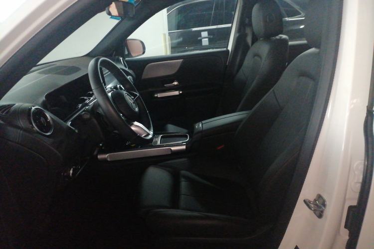 Used Mercedes-Benz GLB 2024 GLB 200 Dynamic Edition Left Front Seat