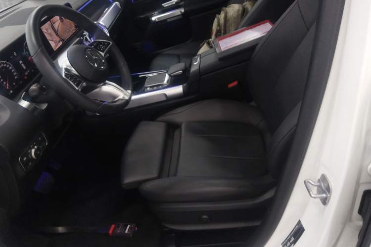 Used Mercedes-Benz GLB 2024 GLB 220 Dynamic Edition Left Front Seat