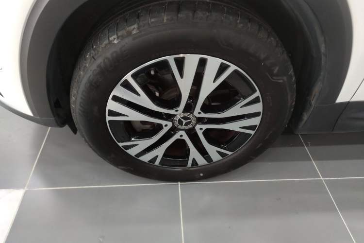Used Mercedes-Benz GLB 2024 GLB 220 Dynamic Edition Left Front Wheel Hub