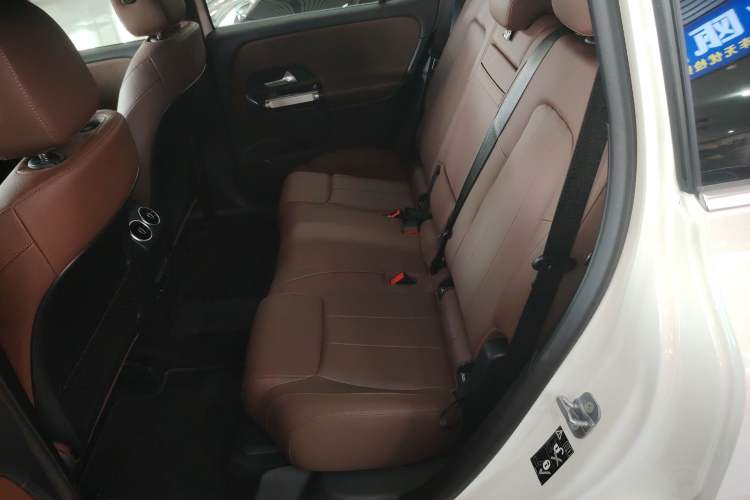 Used Mercedes-Benz GLB 2024-Year Restyled GLB 200 Dynamic Edition Left Rear Seat