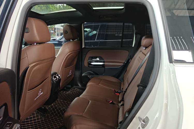 Used Mercedes-Benz GLB 2024 GLB 200 Dynamic Edition Left Rear Seat