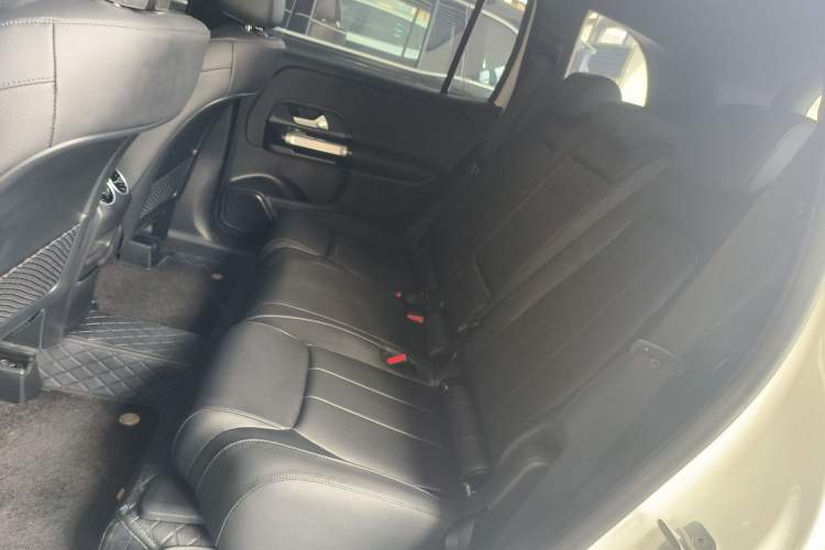 Used Mercedes-Benz GLB 2024 Refresh GLB 220 Dynamic Edition Left Rear Seat