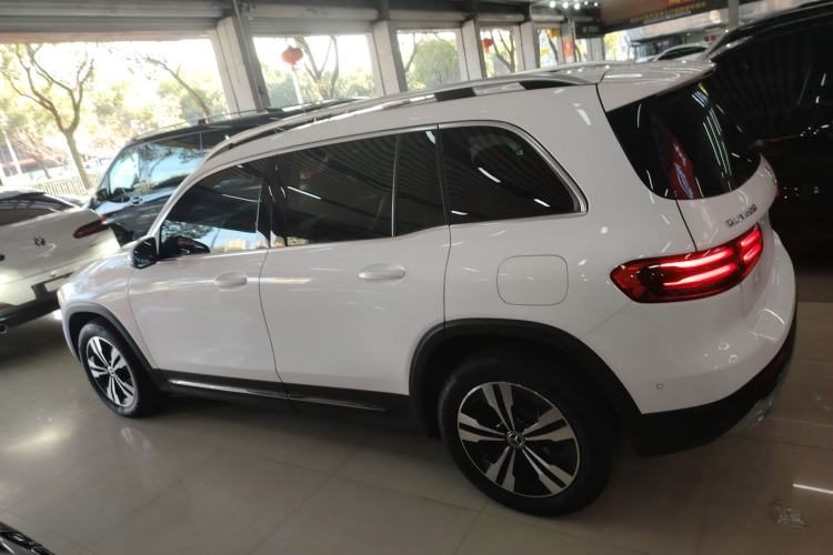 Used Mercedes-Benz GLB 2024-Year Restyled GLB 200 Dynamic Edition Left Side