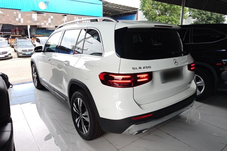 Used Mercedes-Benz GLB 2024 GLB 200 Dynamic Edition Rear Left 45 Deg