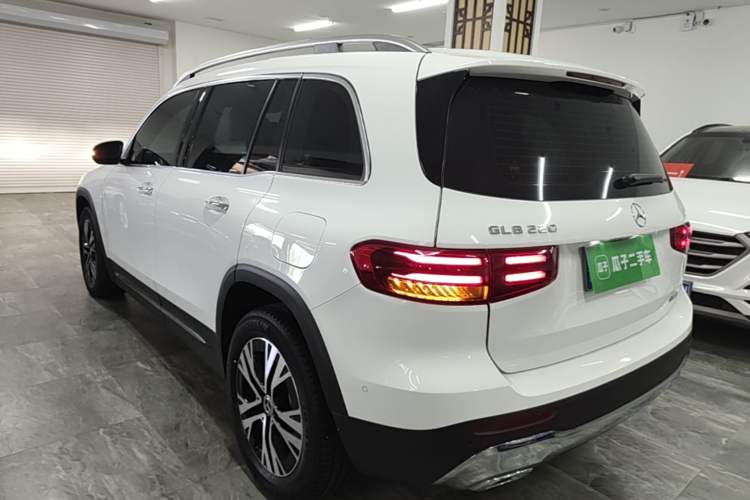 Used Mercedes-Benz GLB 2024 GLB 220 Dynamic Edition Rear Left 45 Deg