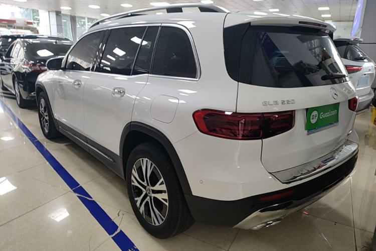 Used Mercedes-Benz GLB 2024 GLB 220 Dynamic Edition Rear Left 45 Deg