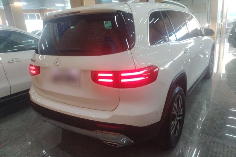 Used Mercedes-Benz GLB 2024 GLB 220 Dynamic Edition Rear Right 45 Deg