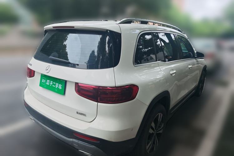 Used Mercedes-Benz GLB 2024-Year Restyled GLB 200 Dynamic Edition Rear Right 45 Deg