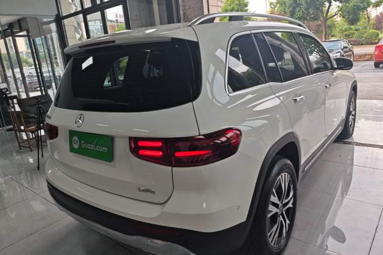 Used Mercedes-Benz GLB 2024 Refresh GLB 220 Dynamic Edition Rear Right 45 Deg