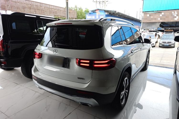 Used Mercedes-Benz GLB 2024 GLB 200 Dynamic Edition Rear Right 45 Deg