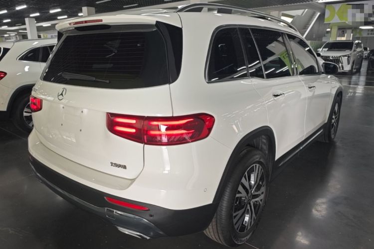 Used Mercedes-Benz GLB 2024 Refresh GLB 220 Dynamic Edition Rear Right 45 Deg