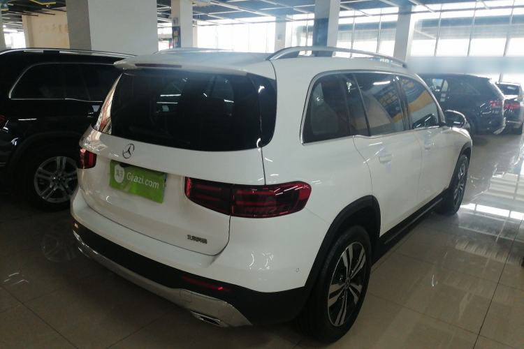 Used Mercedes-Benz GLB 2024 GLB 200 Dynamic Edition Rear Right 45 Deg