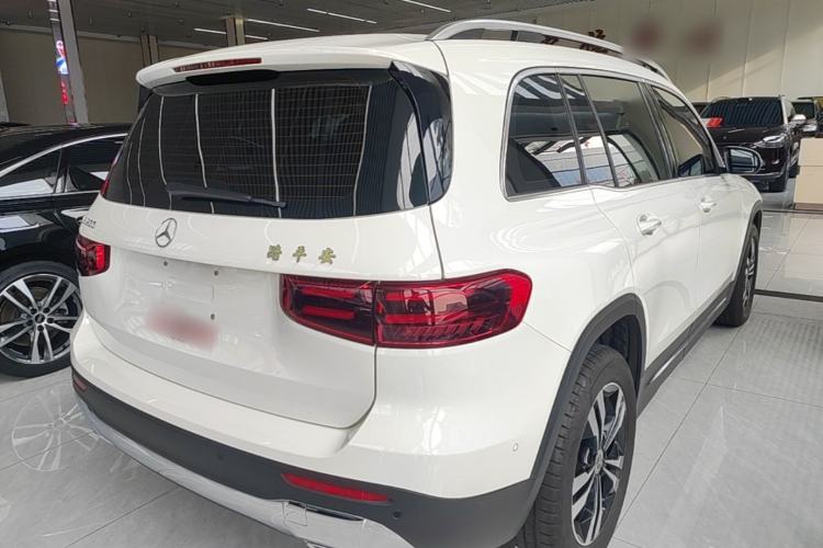 Used Mercedes-Benz GLB 2024 GLB 200 Dynamic Edition Rear Right 45 Deg