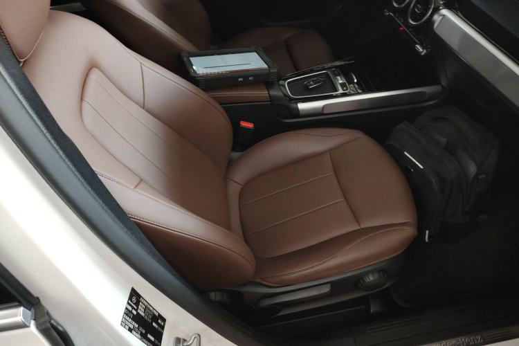 Used Mercedes-Benz GLB 2024-Year Restyled GLB 200 Dynamic Edition Right Front Seat