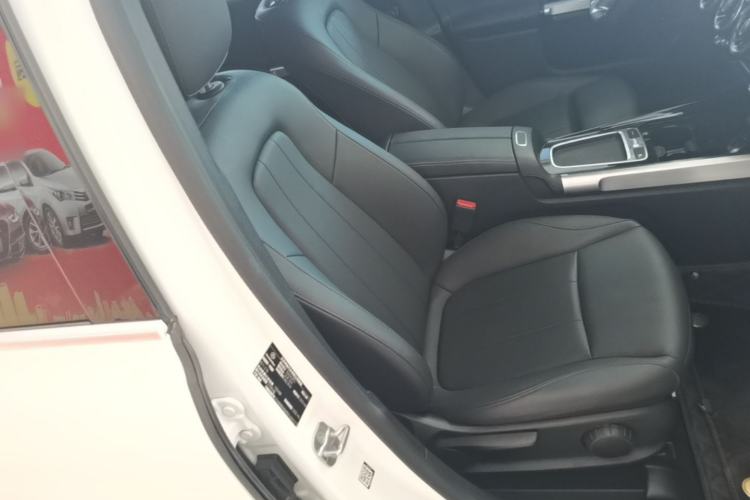Used Mercedes-Benz GLB 2024 GLB 200 Dynamic Edition Right Front Seat