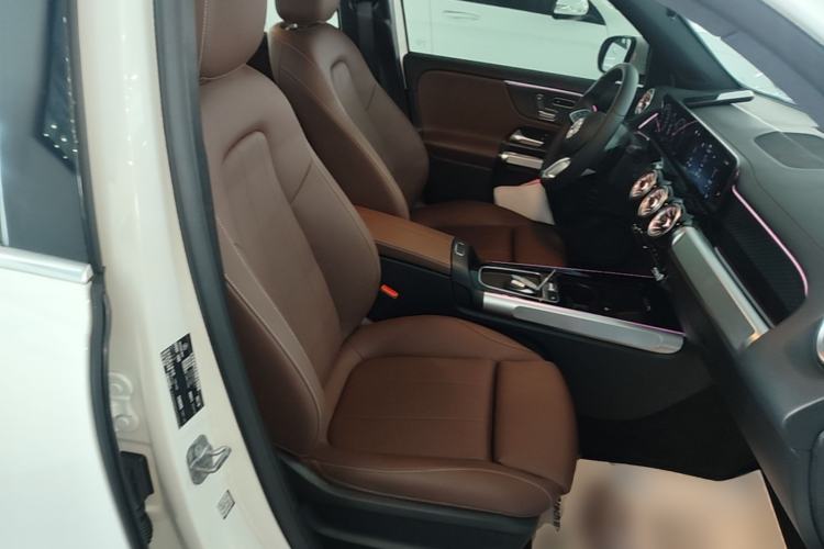 Used Mercedes-Benz GLB 2024 Refresh GLB 220 Fashion Edition Right Front Seat