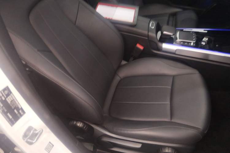 Used Mercedes-Benz GLB 2024 GLB 220 Dynamic Edition Right Front Seat