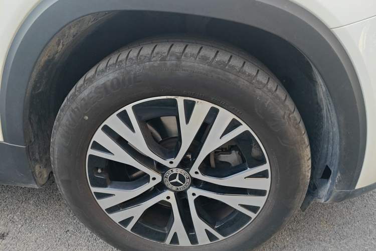 Used Mercedes-Benz GLB 2024 Refresh GLB 220 Dynamic Edition Right Front Wheel Hub