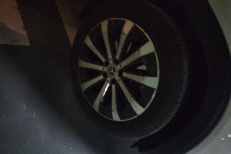 Used Mercedes-Benz GLB 2024 GLB 220 Fashion Model Right Front Wheel Hub