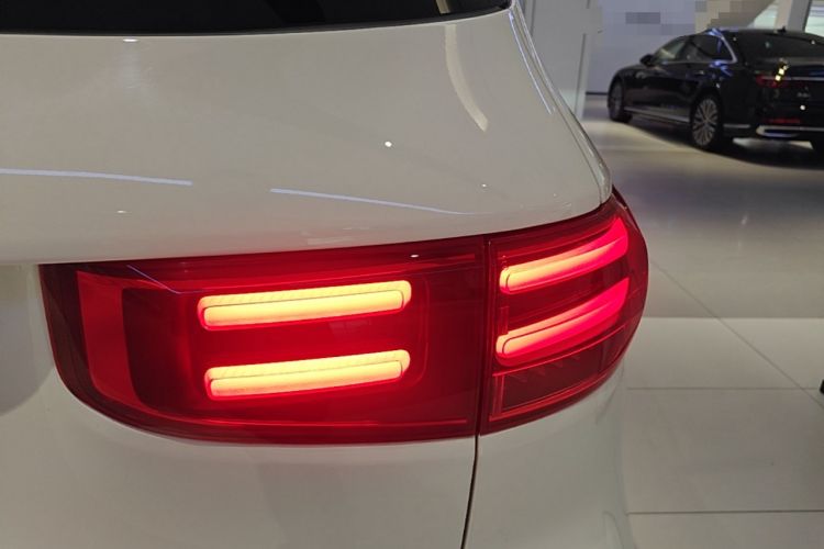 Used Mercedes-Benz GLB 2024 GLB 200 Fashion Model Right Rear Taillight