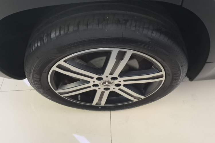 Used Mercedes-Benz GLB 2024 GLB 220 4MATIC Right Rear Wheel Hub