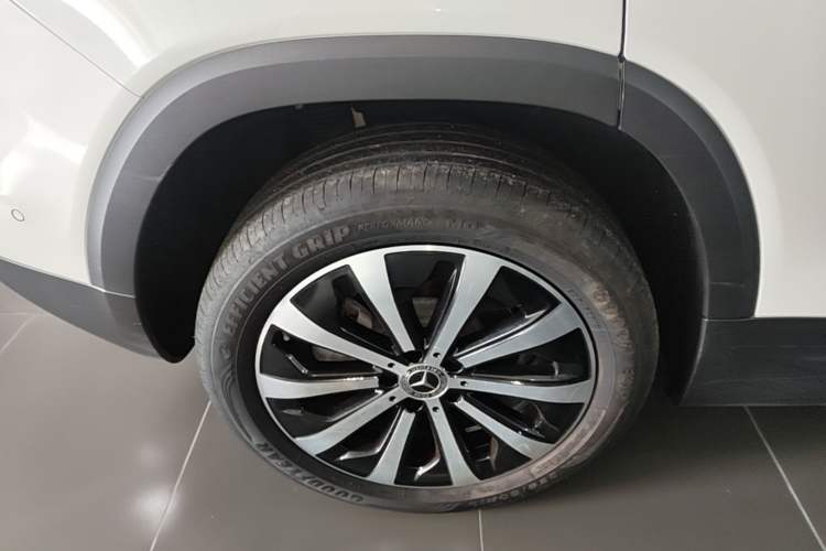 Used Mercedes-Benz GLB 2024 Refresh GLB 220 Fashion Edition Right Rear Wheel Hub