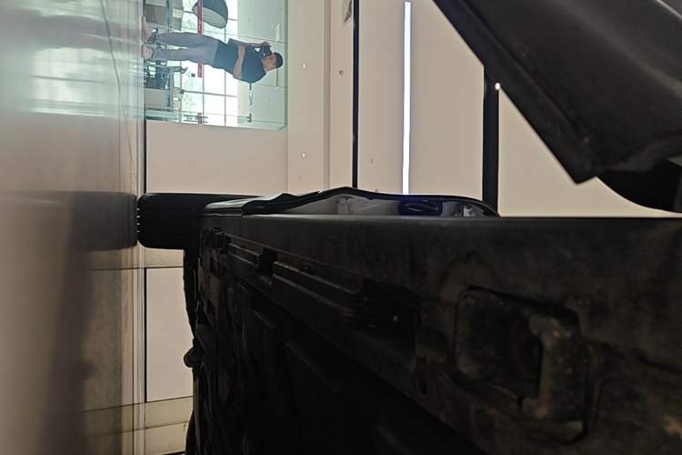 Used Mercedes-Benz GLB 2024 GLB 200 Fashion Model Right Side Sill