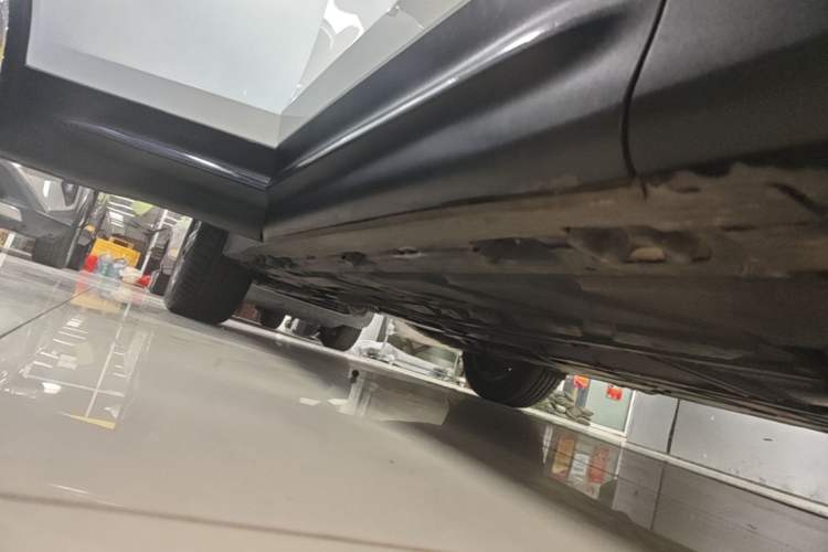 Used Mercedes-Benz GLB 2024 GLB 200 Dynamic Edition Right Side Sill
