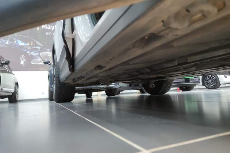 Used Mercedes-Benz GLB 2024 GLB 220 Dynamic Edition Right Side Sill