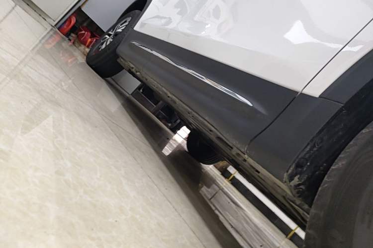 Used Mercedes-Benz GLB 2024 GLB 220 Dynamic Edition Right Side Sill