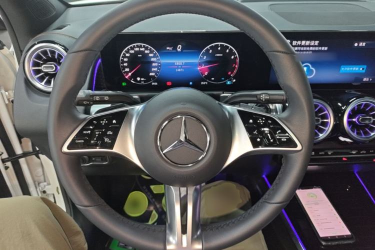 Used Mercedes-Benz GLB 2024 Refresh GLB 220 Dynamic Edition Steering Wheel