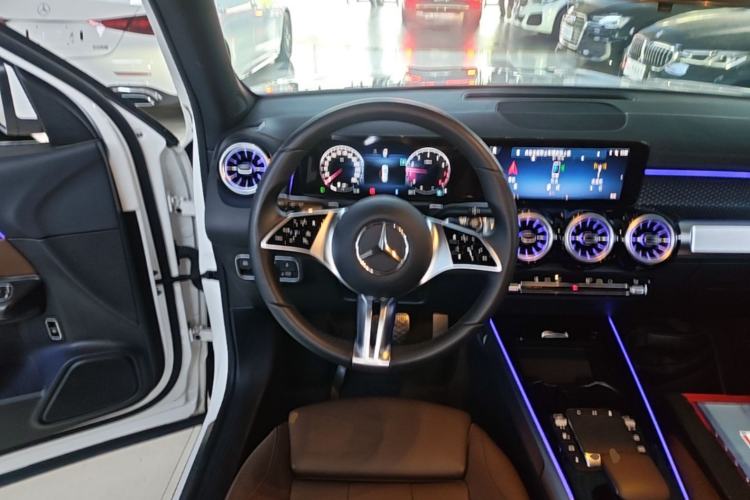 Used Mercedes-Benz GLB 2024 GLB 220 Fashion Model Steering Wheel
