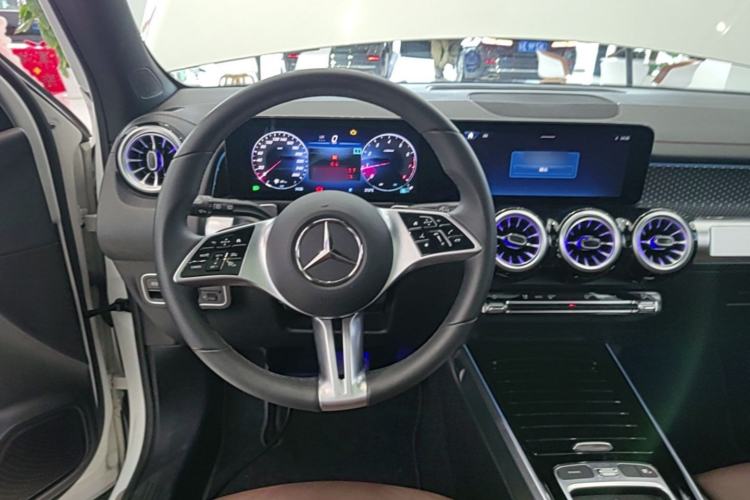 Used Mercedes-Benz GLB 2024 GLB 220 Fashion Model Steering Wheel