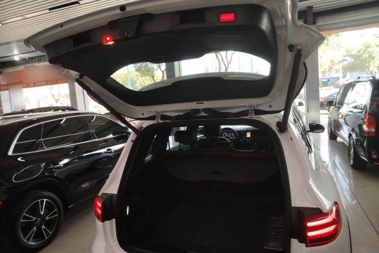 Used Mercedes-Benz GLB 2024-Year Restyled GLB 200 Dynamic Edition Trunk