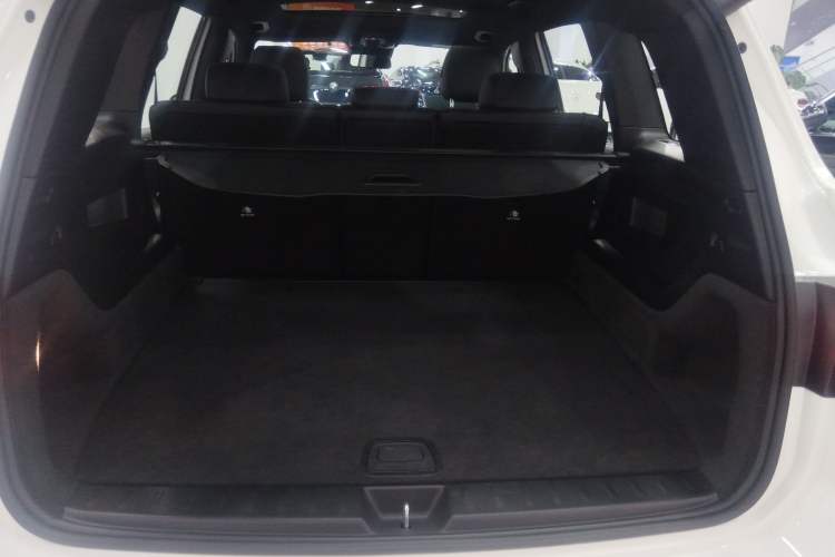 Used Mercedes-Benz GLB 2024 GLB 220 Dynamic Edition Trunk