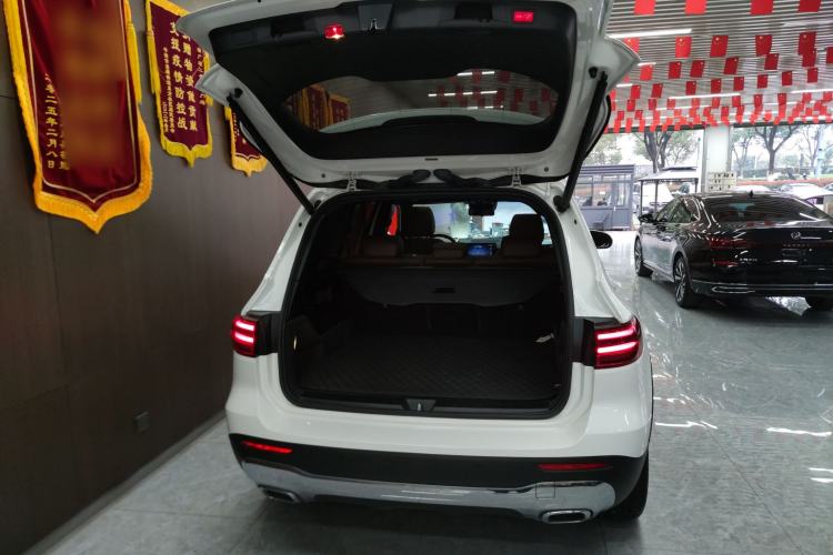 Used Mercedes-Benz GLB 2024 GLB 200 Dynamic Edition Trunk