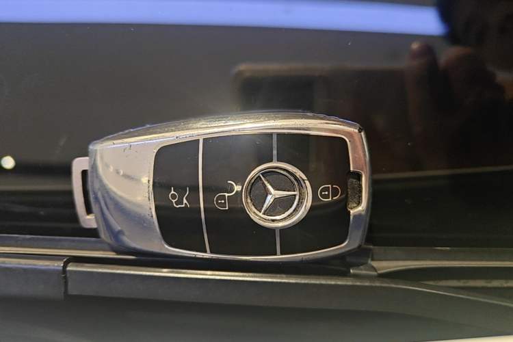 Used Mercedes-Benz GLB 2024 GLB 200 Fashion Model Vehicle Key