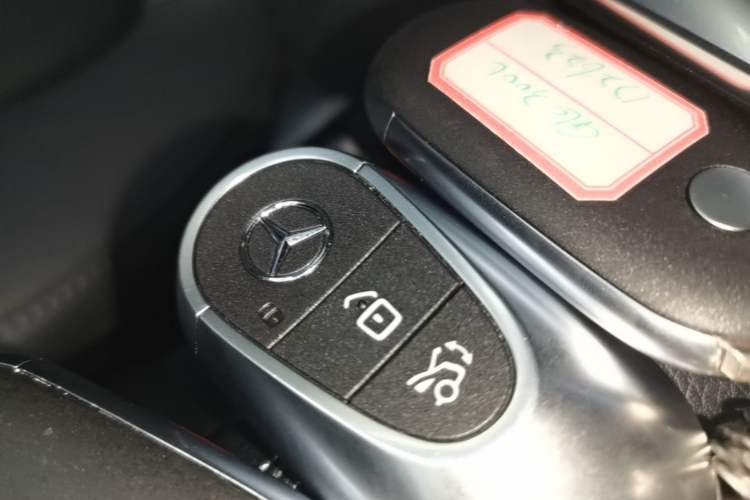 Used Mercedes-Benz GLB 2024 GLB 220 4MATIC Vehicle Key